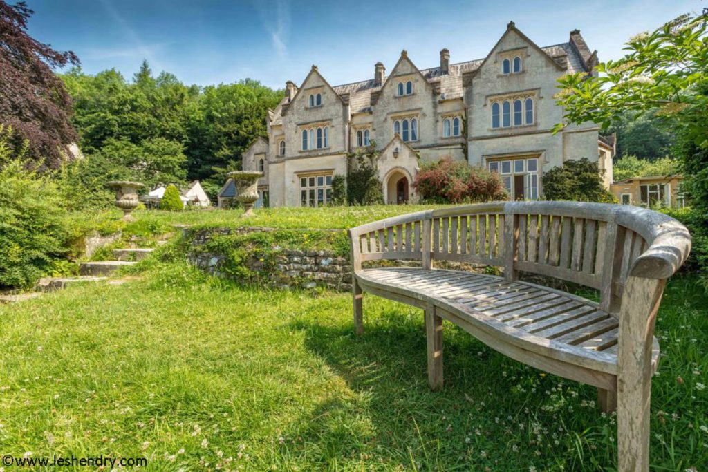 hawkwood college